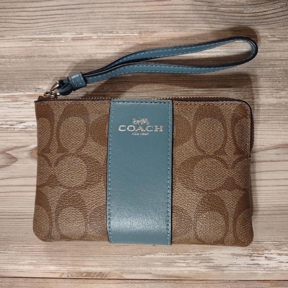 Coach Corner Zip Wristlet